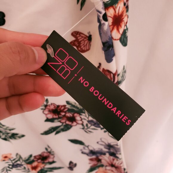 No Boundaries White Floral Stretchy Short Sleeve Youth Dress Size L (11-13) - Picture 7 of 14